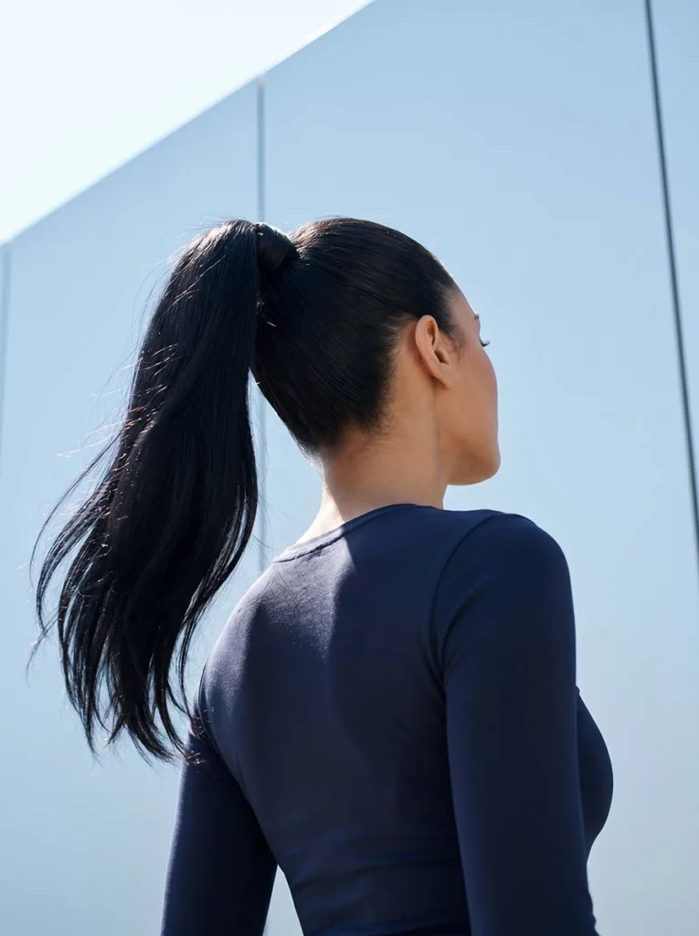 high ponytail with volume at crown easy 2-minute everyday hairstyle