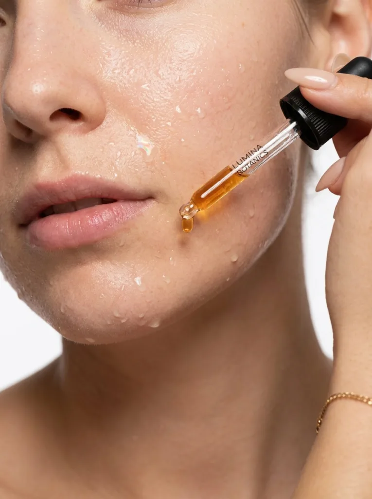 hyaluronic acid serum applied on damp skin after cleansing for cold climate dry skin